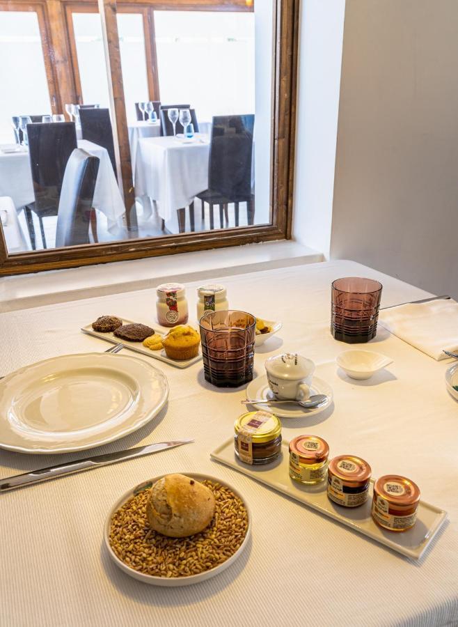 Casa Corsetti - Locanda E Ristorante Magione Esterno foto